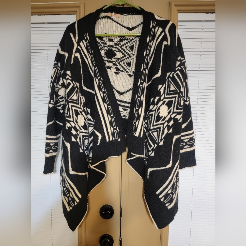 Aztec Print Cardigan Sweater - Picture 6 of 7